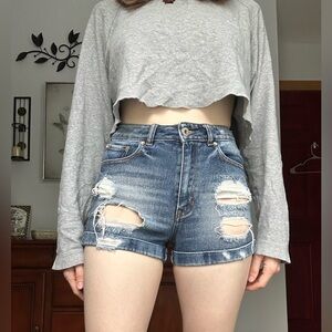 Bullhead Denim Co. Ripped Jean Shorts. Size 3 Mom Shorts.